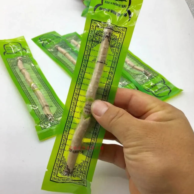 Vibrant Miswak Tooth Cleaning Stick 15cm For Fresh Breath